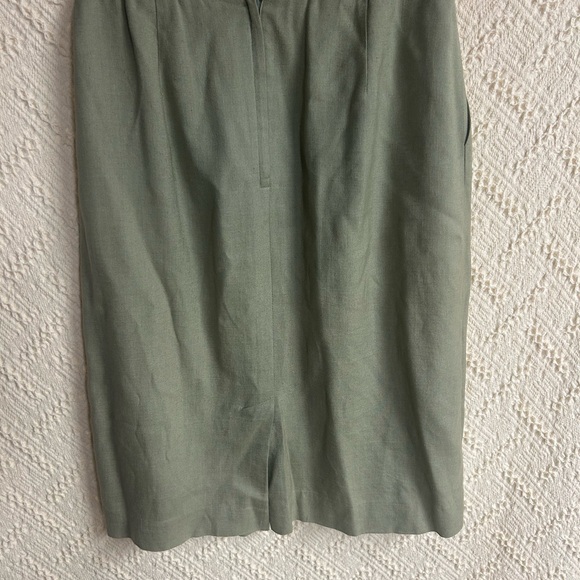 Chic Olive Women's Pencil Skirt - Picture 2 of 3